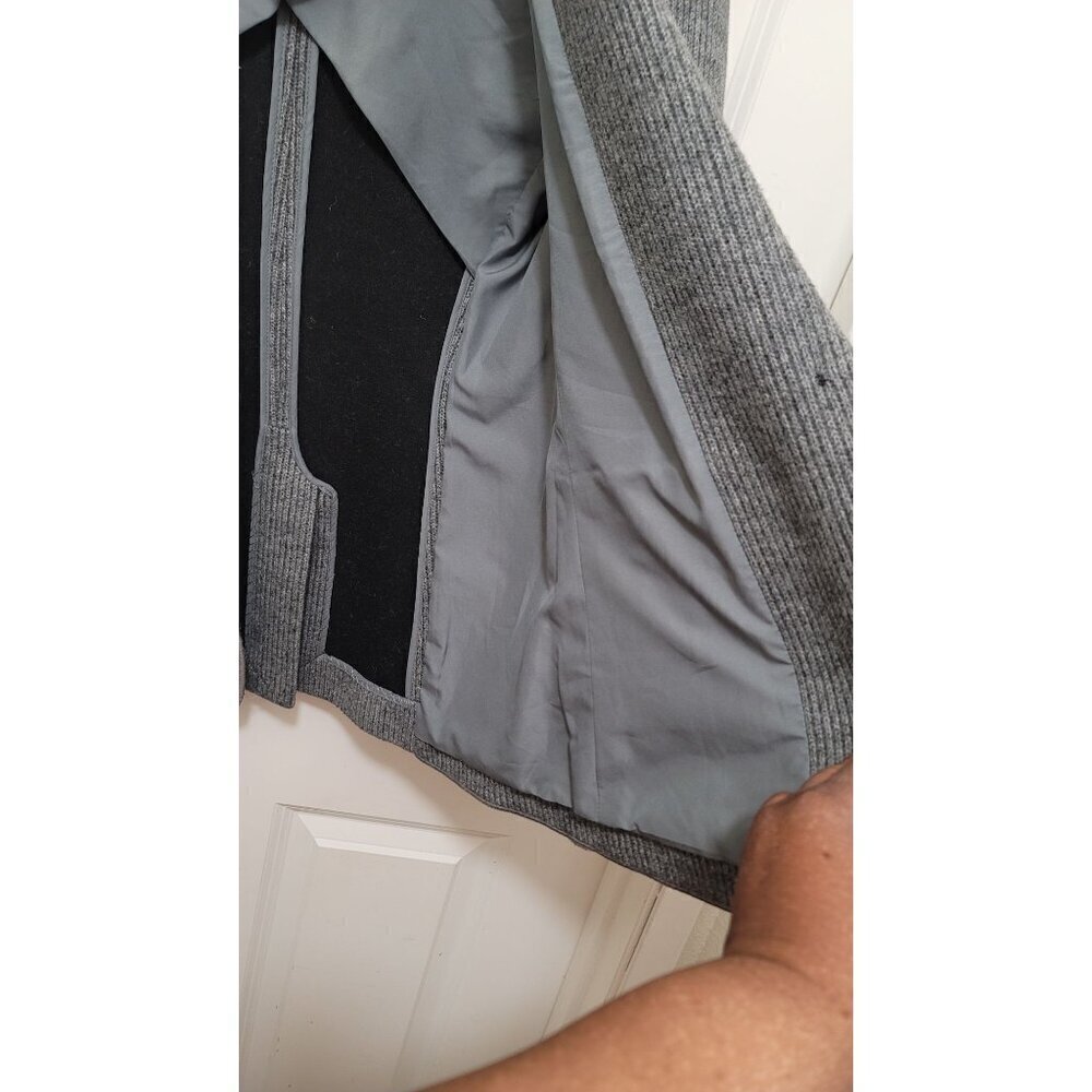 Ann Taylor Gray Blazer Tailored Fit Professional - Picture 10 of 13